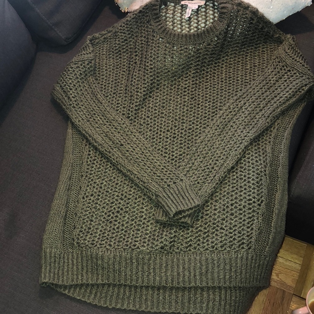 Long green BCBG sweater